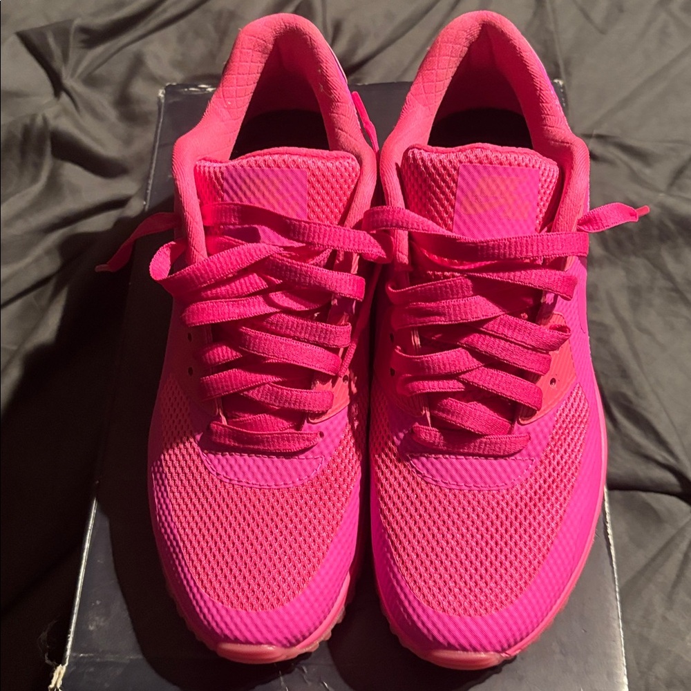 Nike Women's Sneakers in Vibrant Pink